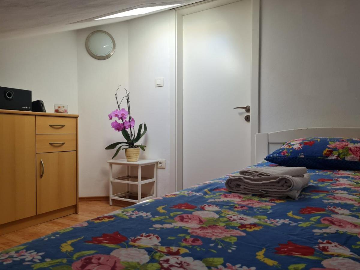 Apartments Dilja マリンスカ エクステリア 写真
