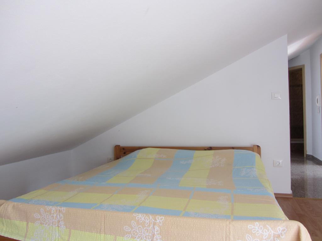 Apartments Dilja マリンスカ 部屋 写真