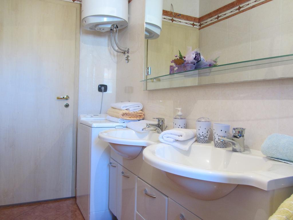 Apartments Dilja マリンスカ 部屋 写真